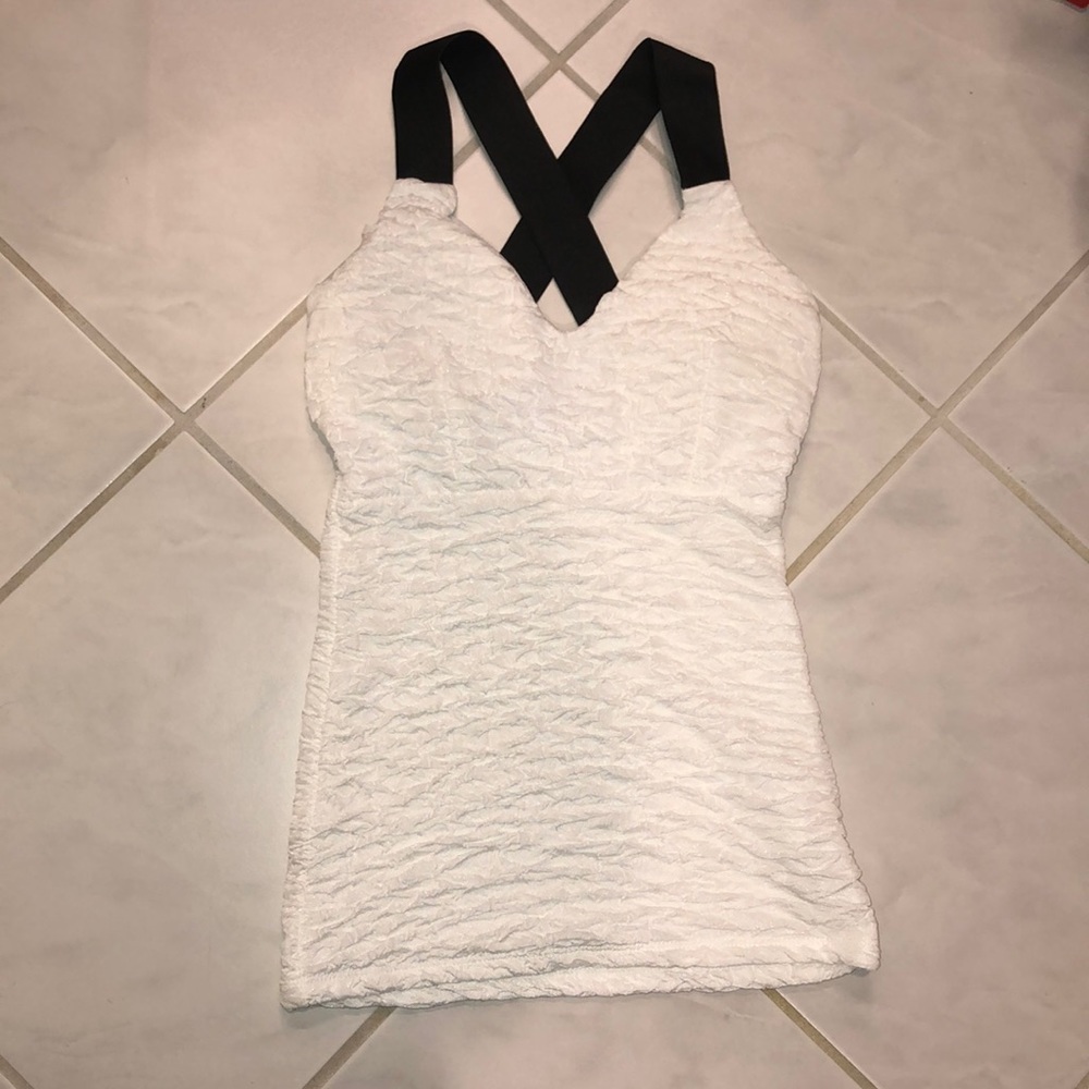 Perfect going out ruched crossed top
